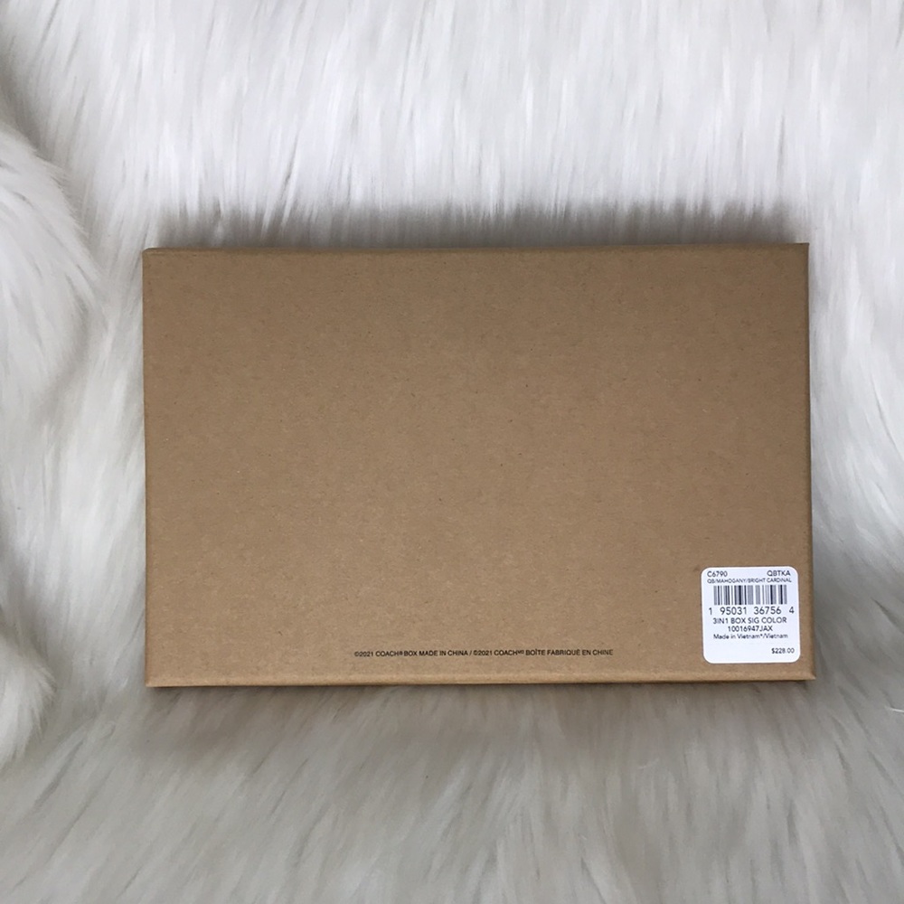 Boxed 3 In 1 Wallet Gift Set In Colorblock Signature Canvas - Picture 12 of 14